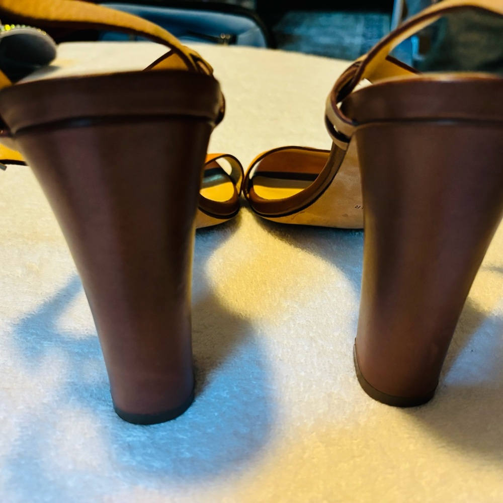 Gently Used Heels By COLE HAAN  - Size 11 B - Heel Height 5 Inches - box 3 - Picture 7 of 8